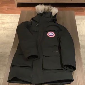 Men’s Black Canada Goose Expedition Parka - Large